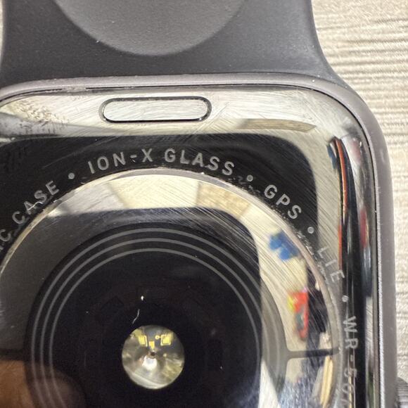 Apple Watch Series 5 44mm GPS LTE WR-50M Grey Stainless Steel Body W/ Band - Picture 8 of 9